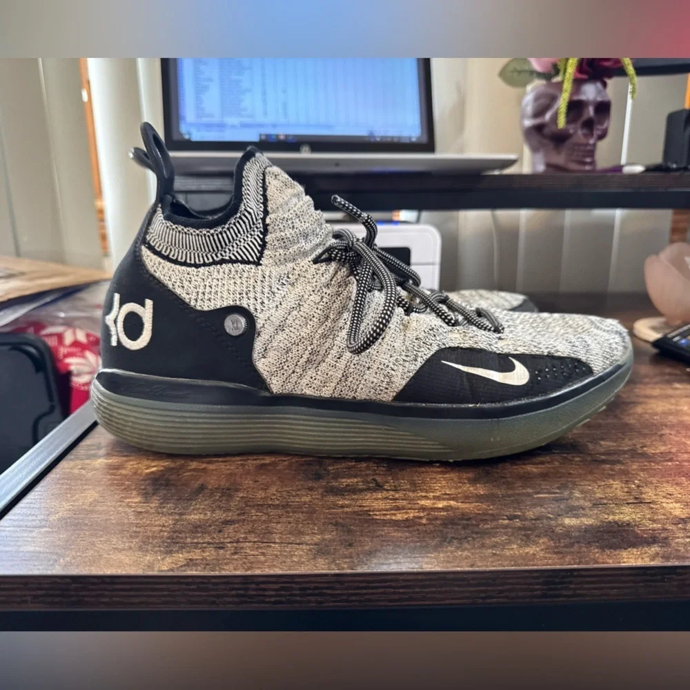 Nike Kd11 Kevin Durant Racer sneakers black and gray size 11.5